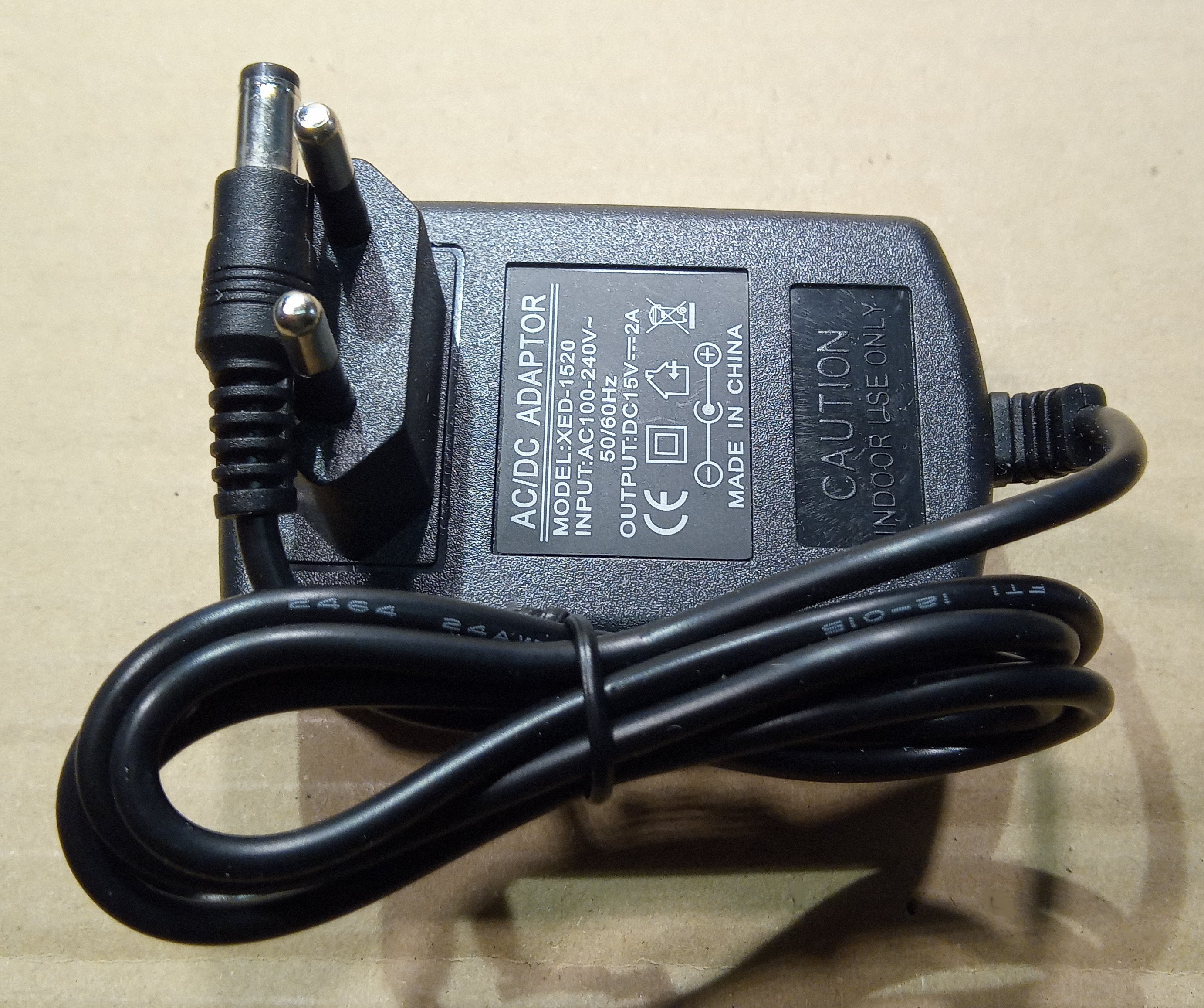 15V, 2A, adapter Árwill Elektronic