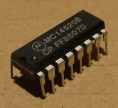 MC14520(B) = CD4520, cmos logikai áramkör MC14520(B) = CD4520, cmos logikai áramkör